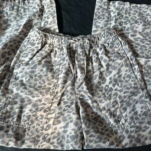 SOLD- Aerie leopard print pants